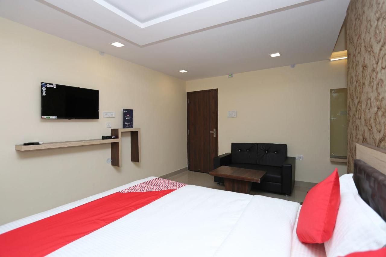 Oyo Flagship 11549 Crystal Inn Jamshedpur Εξωτερικό φωτογραφία